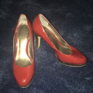 Jessica Simpson Red high heel pumps